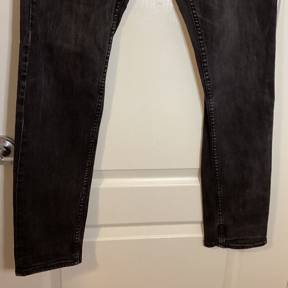 H&M Men's Boys Black Denim Jeans Pants Button Fly Slim Low Waist Size 31/32 - Picture 3 of 8